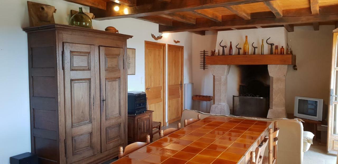 La Petite Maison Des Artistes Castelnau-Pégayrols Εξωτερικό φωτογραφία
